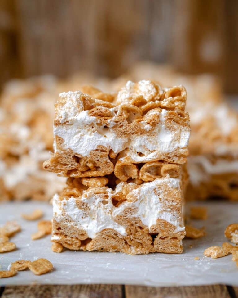 Cinnamon Toast Crunch Bars with White Chocolate Drizzle Recipe
